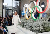 Черепа, психоделика и подошва Лубутена. Как выглядела самая стильная олимпийская форма всех времен