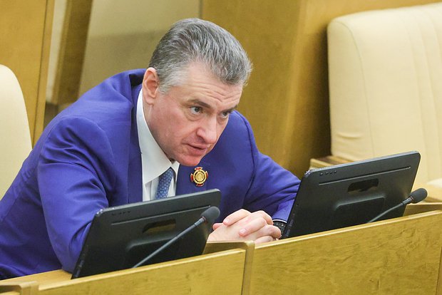 Леонид Слуцкий