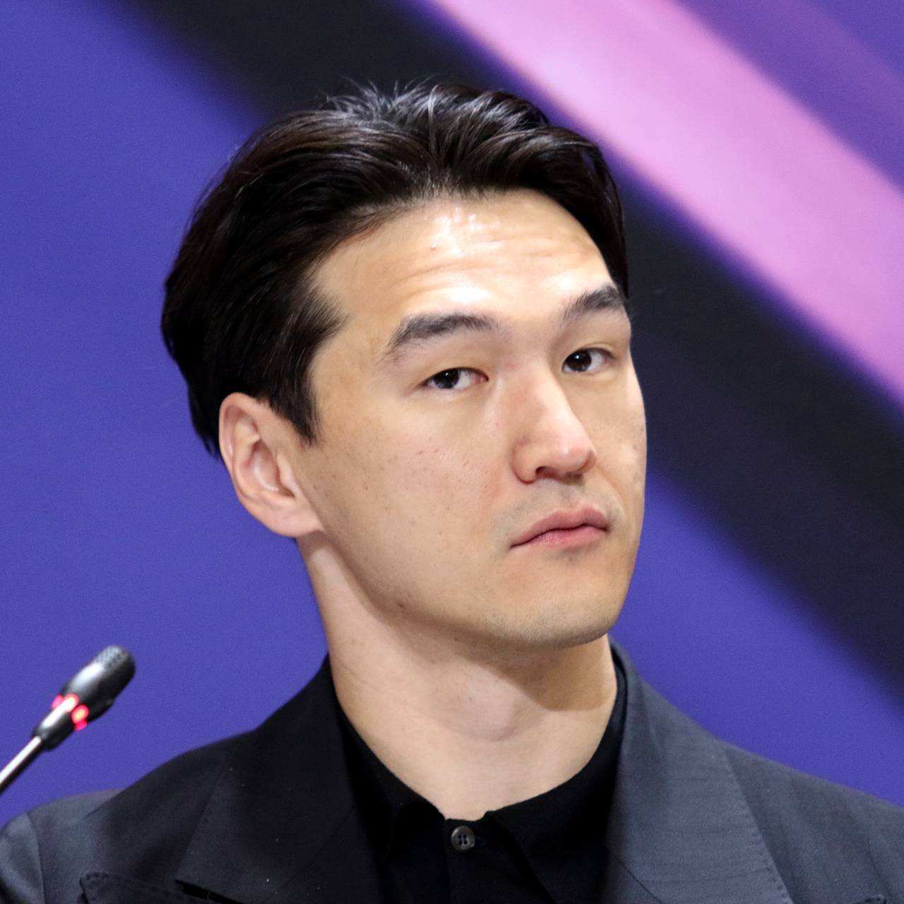 Шансы комика Сабурова отменить 50-летний запрет на въезд в Россию оценили