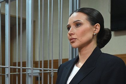 У Лерчек изъяли дорогие украшения и десятки миллионов рублей