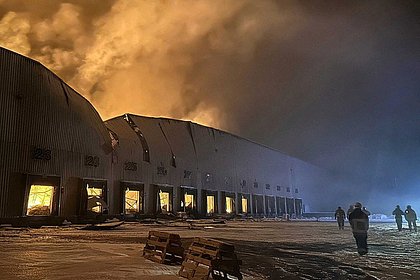 На Украине загорелся склад кондитерской компании Порошенко