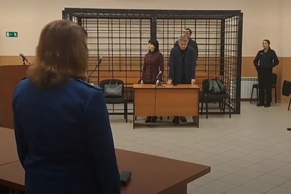 Мужчина из охотничьего ружья обстрелял автобус в российском регионе