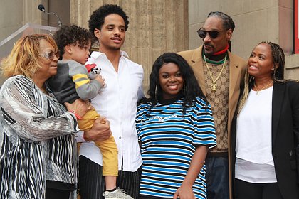 Дочь Снуп Догга устроила вечеринку-прощание со своим младенцем