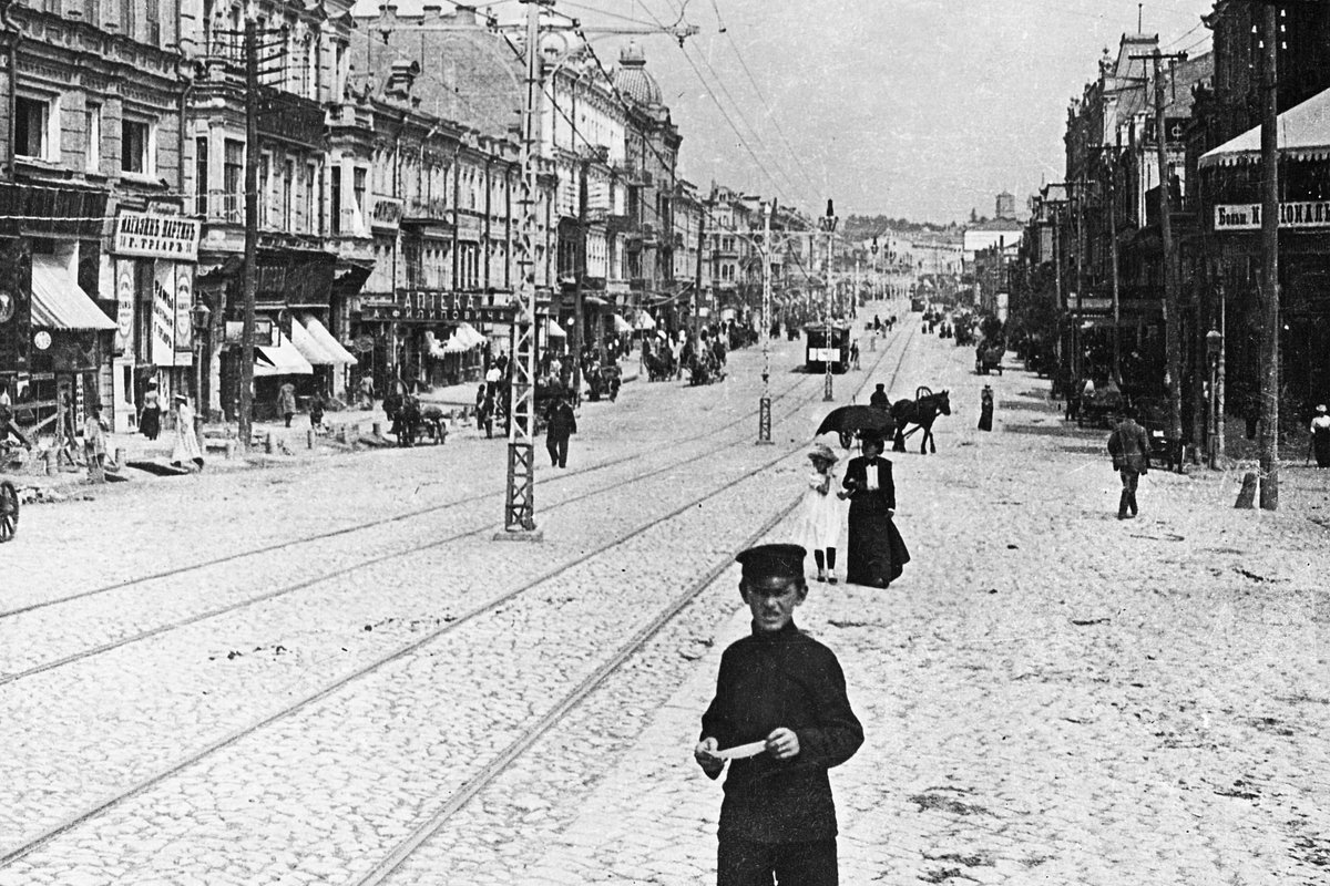 Вид на главную улицу Киева — Крещатик, около 1925 года 