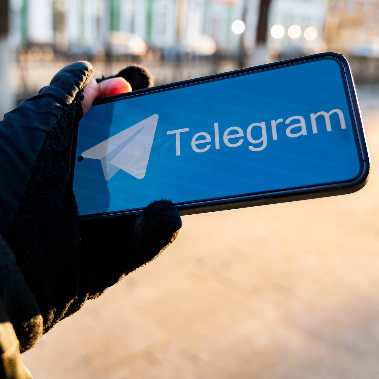 Россияне массово жалуются на сбои в Telegram. Ходят слухи о замедлении мессенджера