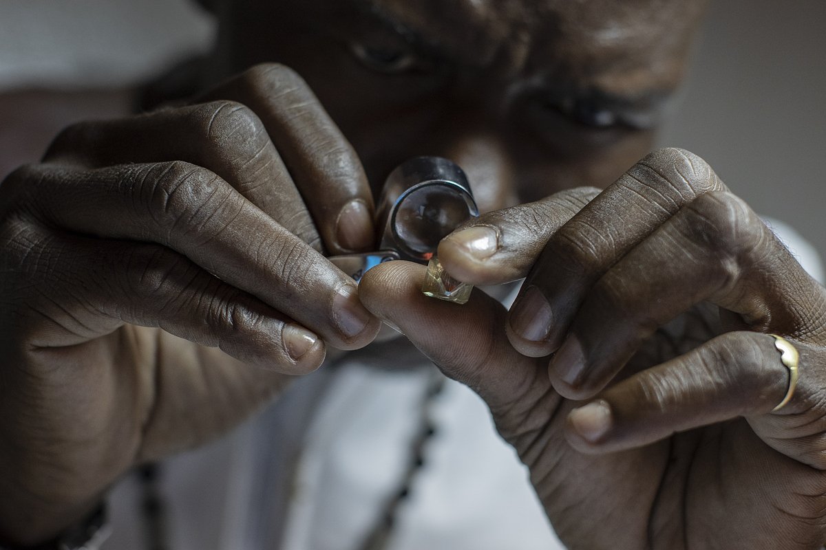 Дилер из Центральноафриканской Республики