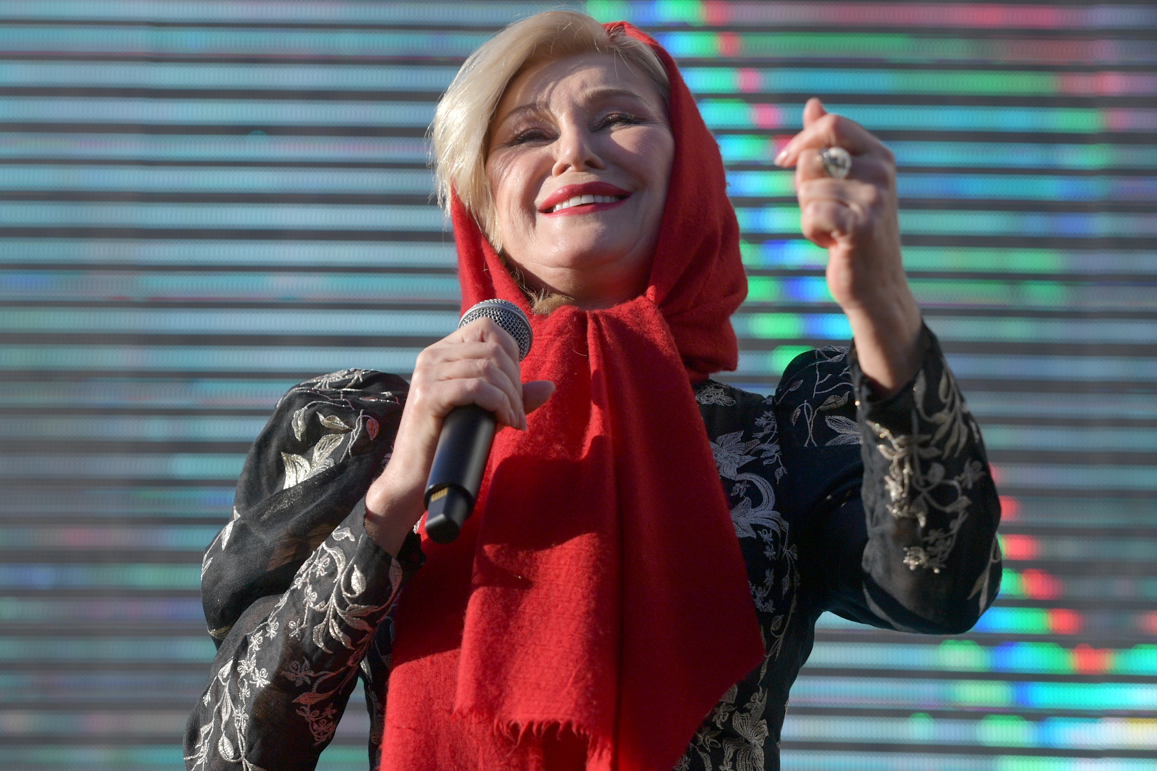 Цыганова&nbsp; захотела станцевать с Богомоловым