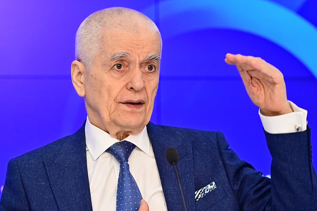 Геннадий Онищенко 