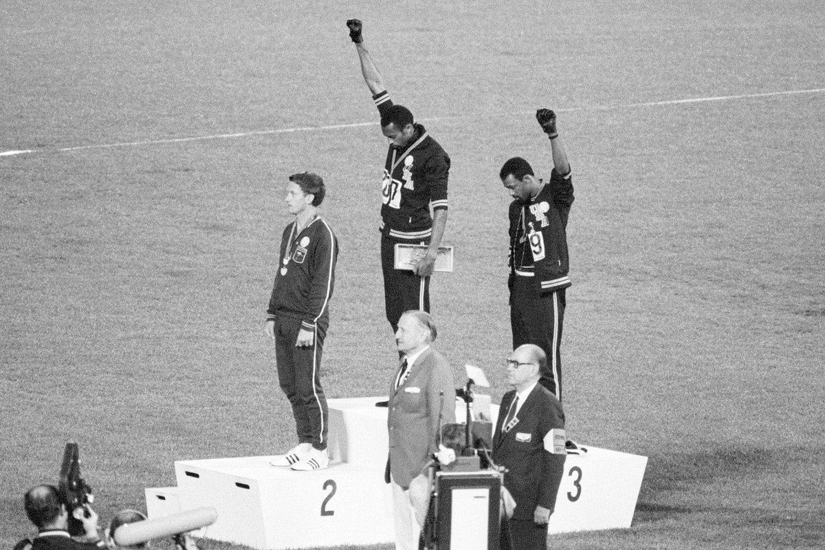 Томми Смит и Джон Карлос