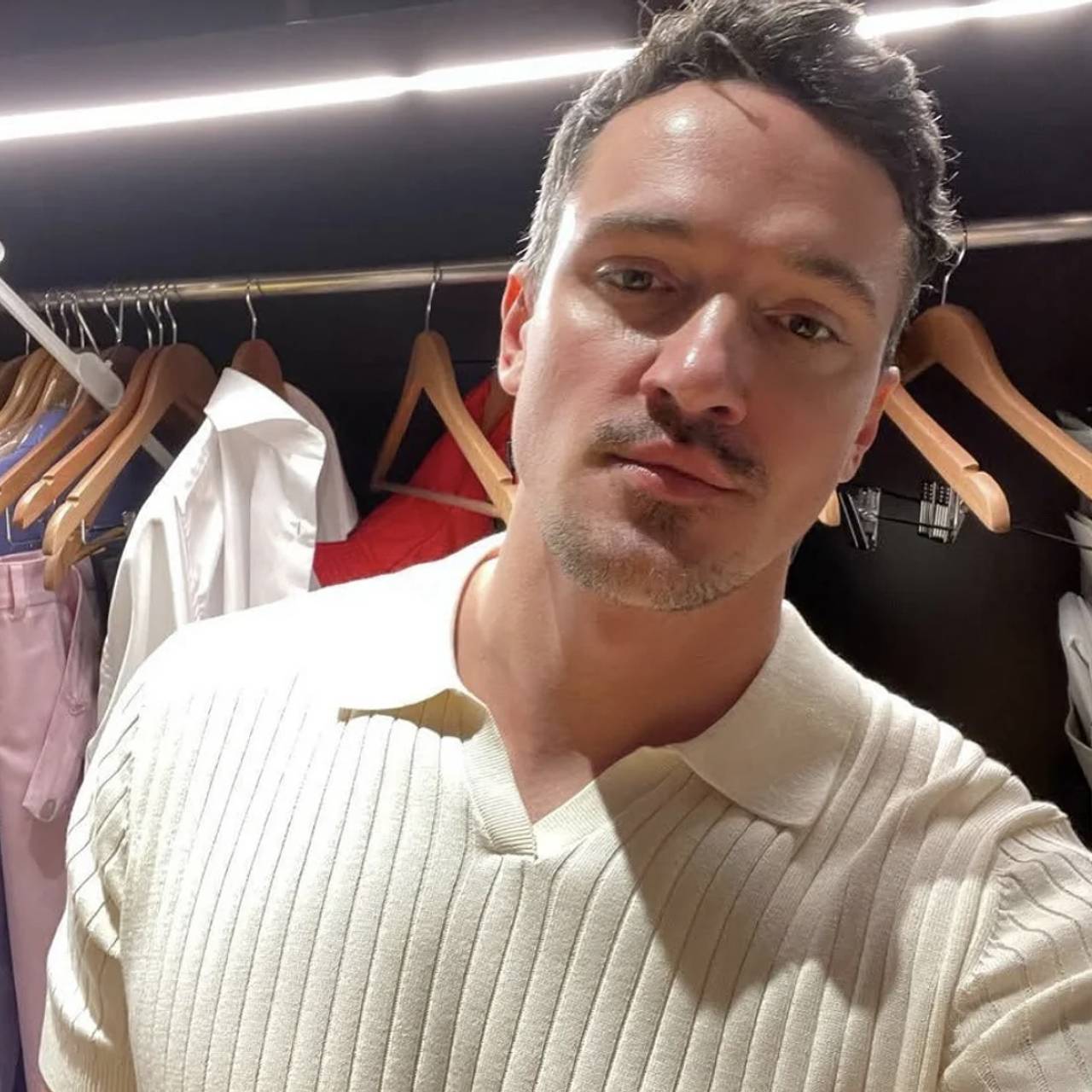 Российский бизнесмен предложил посылать на три буквы недовольных покупателей