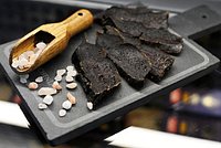 В Арктике местные продукты превращают в гастрономию и малый бизнес. Какие необычные снеки делают в регионе?