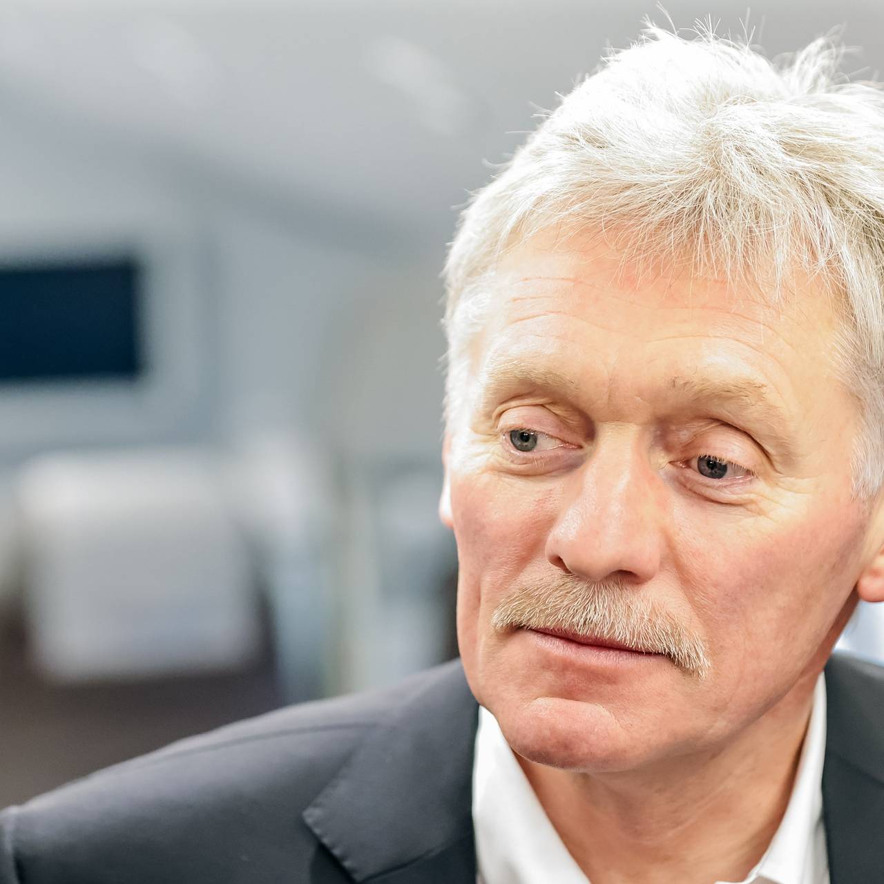 Песков пообещал возвращение иностранных брендов в Россию