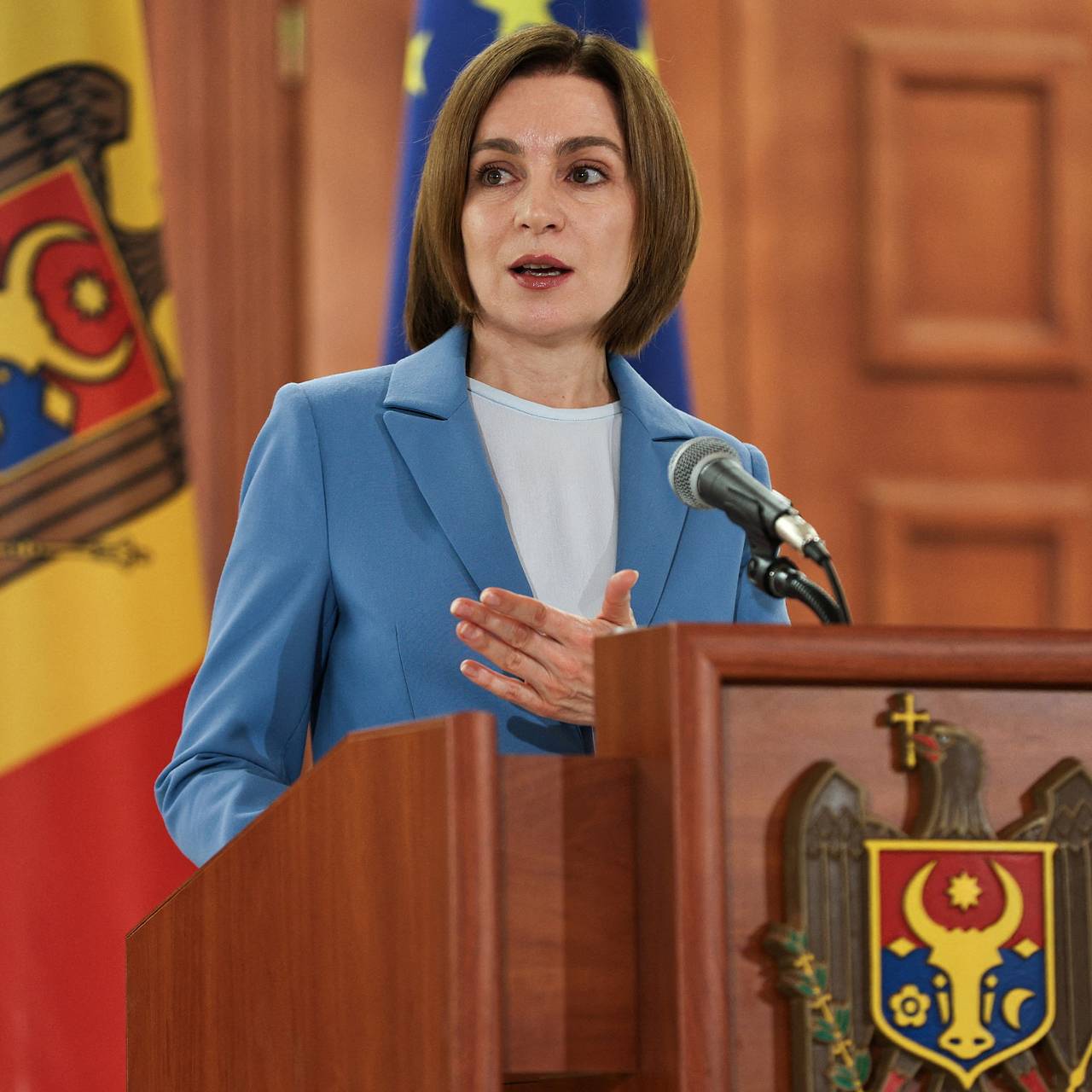 Санду заставила извиниться женщину за слова одним способом