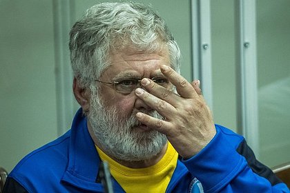 Олигарх в кепке с сердечком отметил в суде день рождения вместе с главной ведьмой Украины