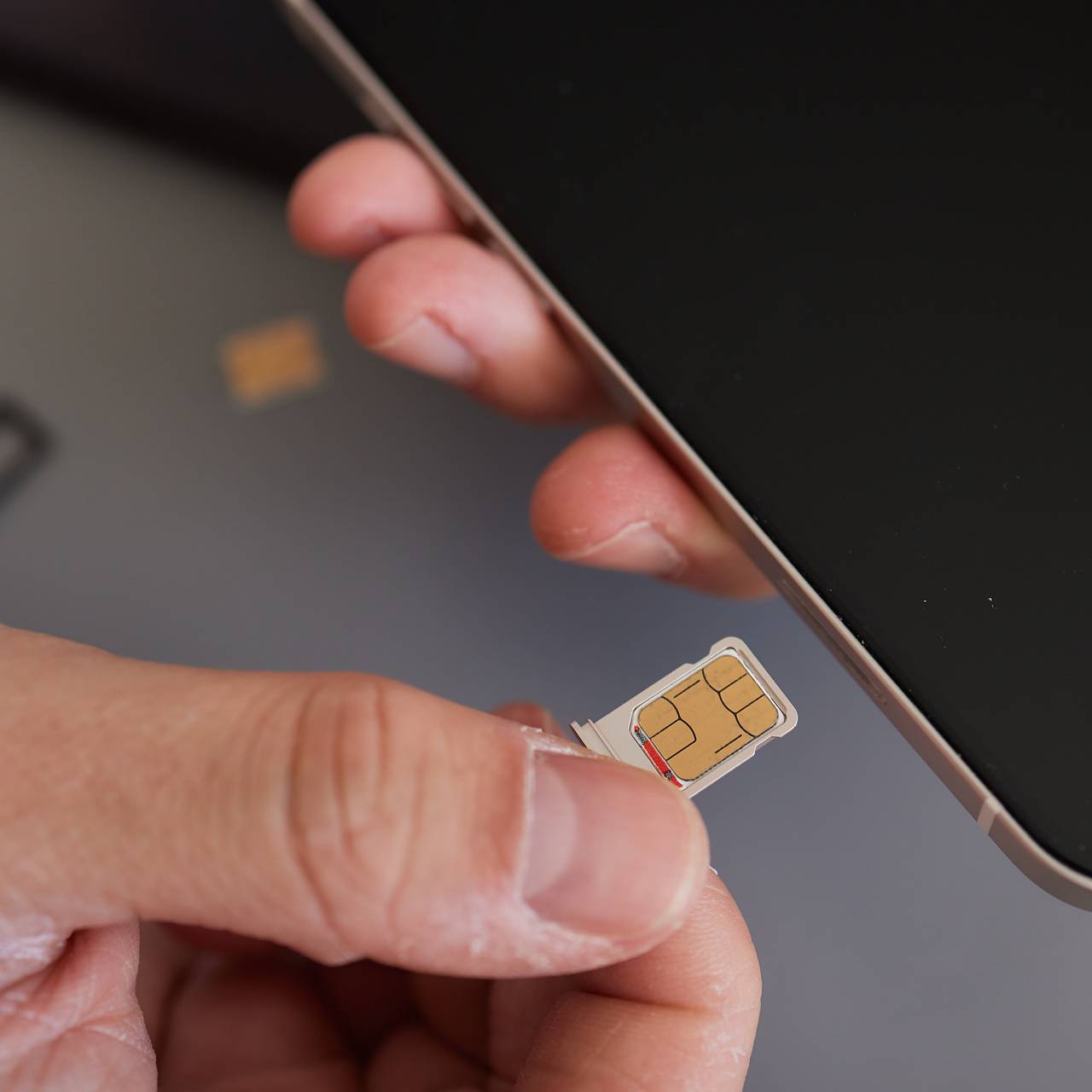 За детскими сим-картами захотели установить контроль