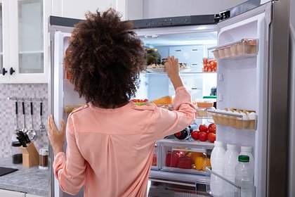 Девушка мерзко отомстила ворующему ее еду соседу