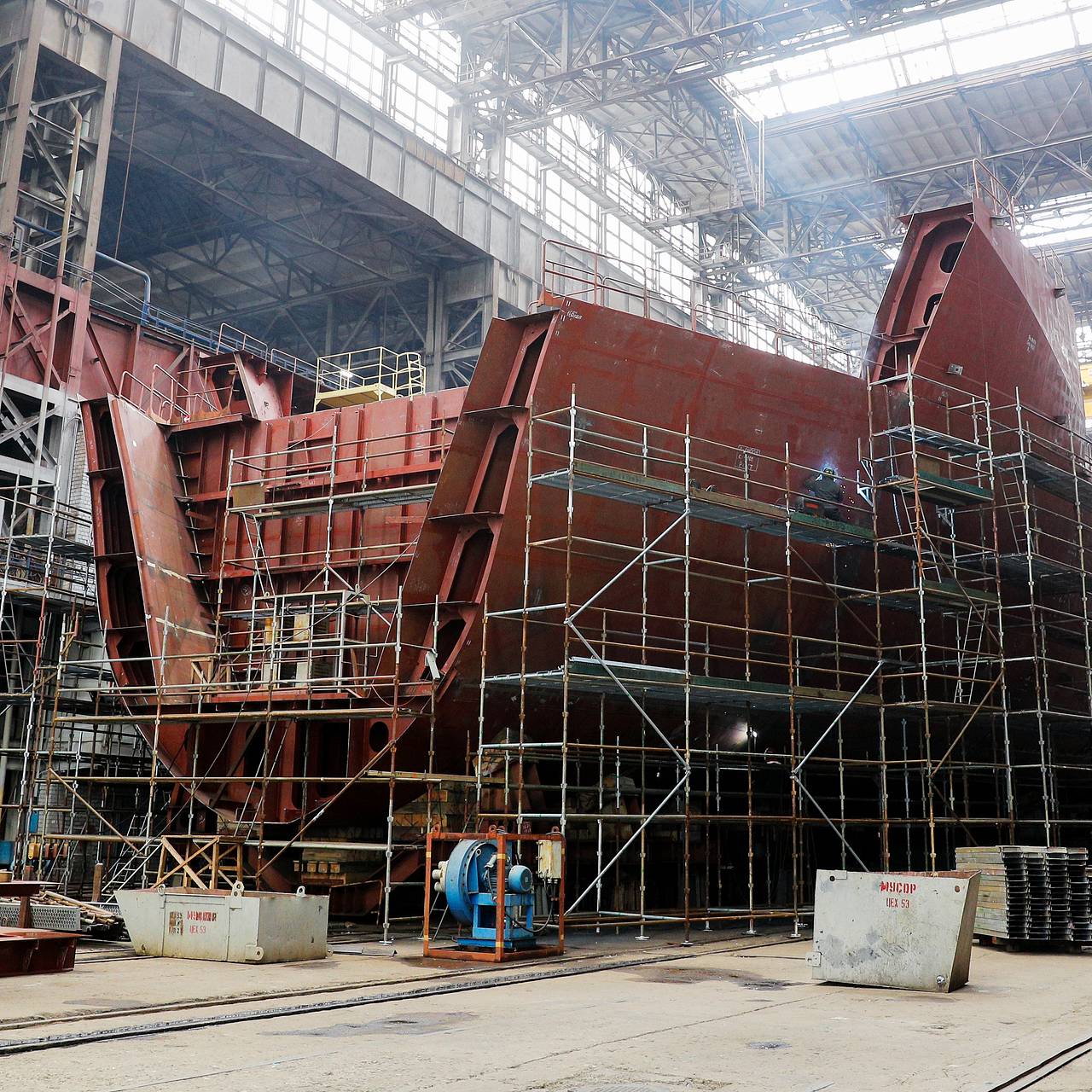 В России начали набирать молодежь для строительства судов