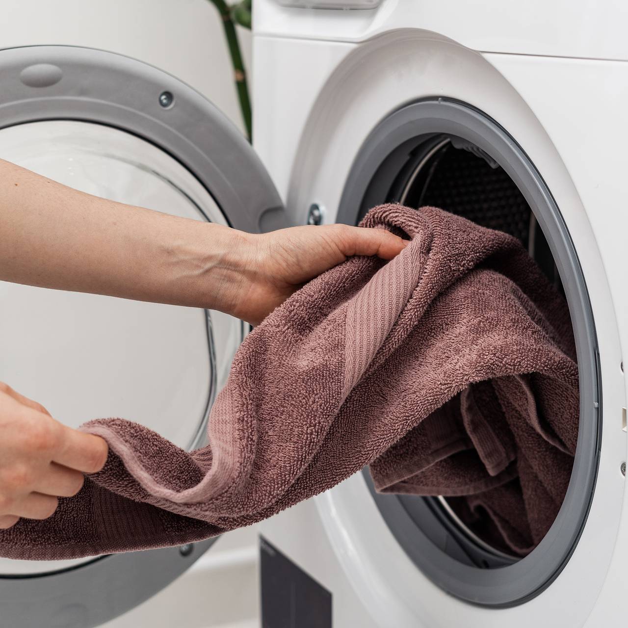 Названа распространенная ошибка при стирке полотенец