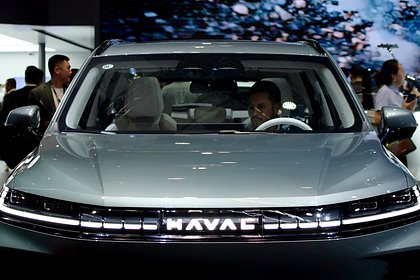 Продажи автомобилей в Китае резко упали