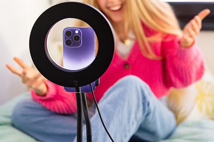 К 13-летней тиктокерше нагрянула полиция после видео с кастрюлей на голове