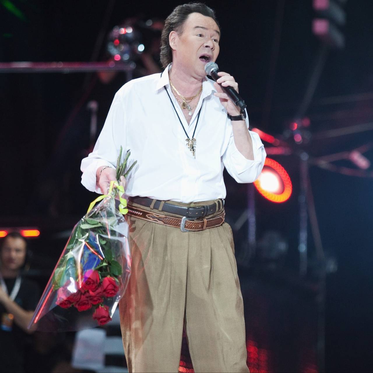 Российских артистов призвали бесплатно выступить 23 февраля