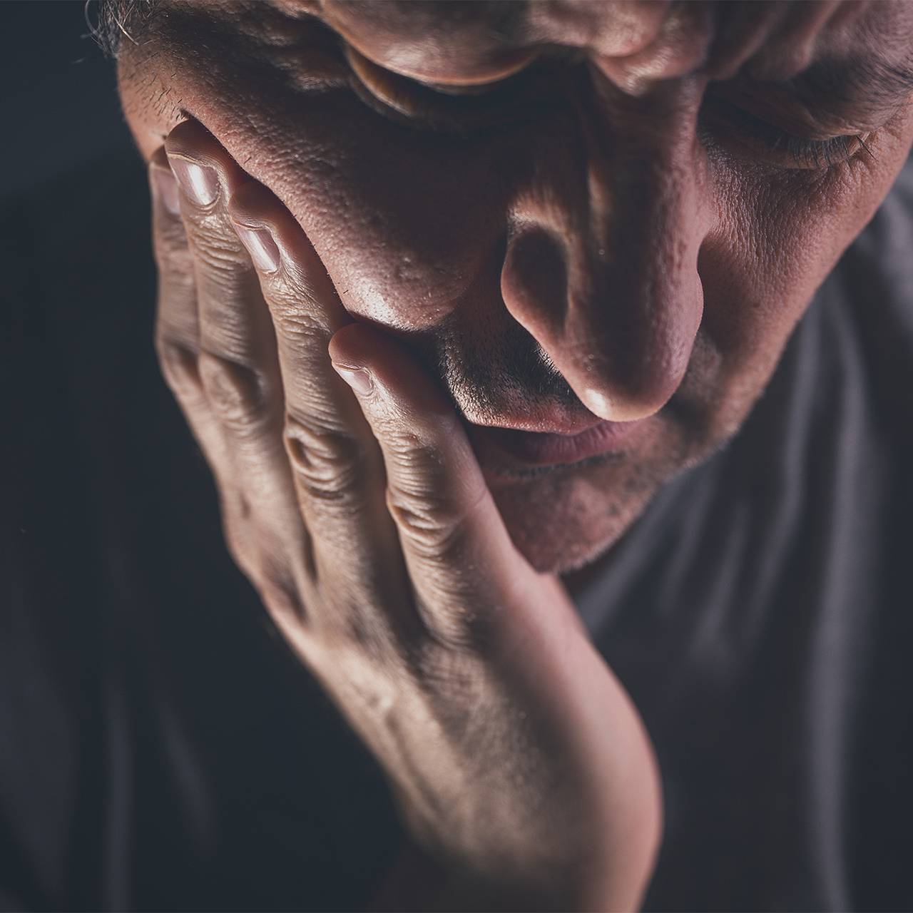 Названы опасные причины внезапного почернения зубов