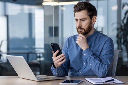 Россиян предупредили о фейковых корпоративных чатах к 23 Февраля