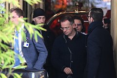 Владимир Мединский (в центре)