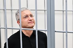 Тимур Иванов