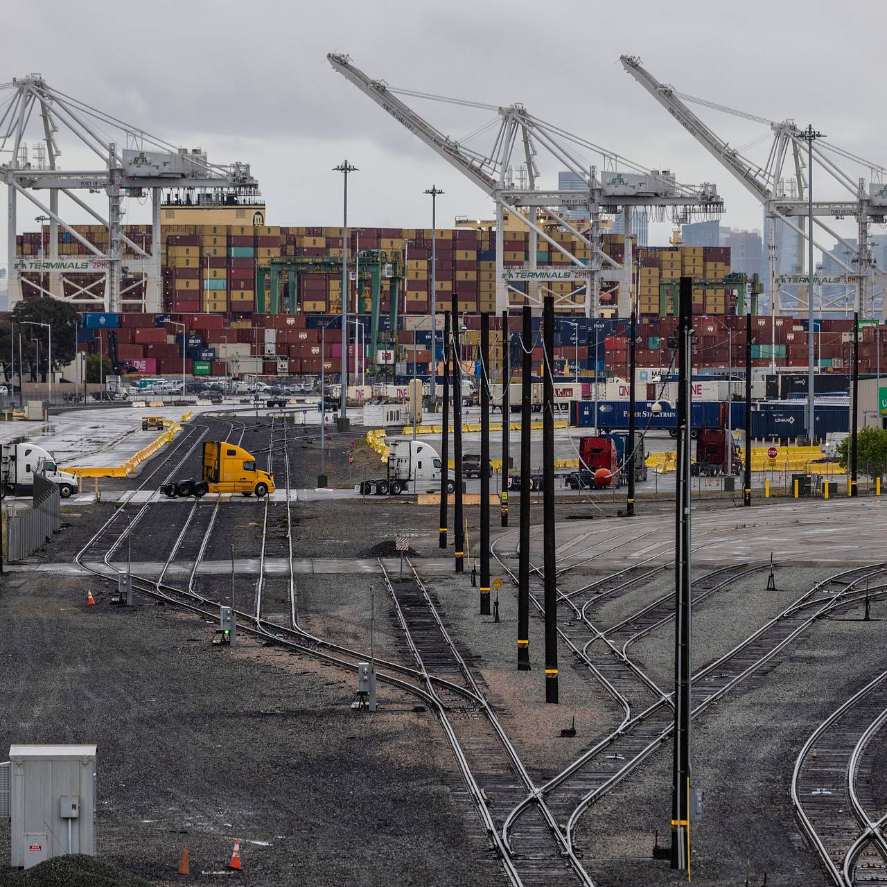 Торговля США и Китая обрушилась