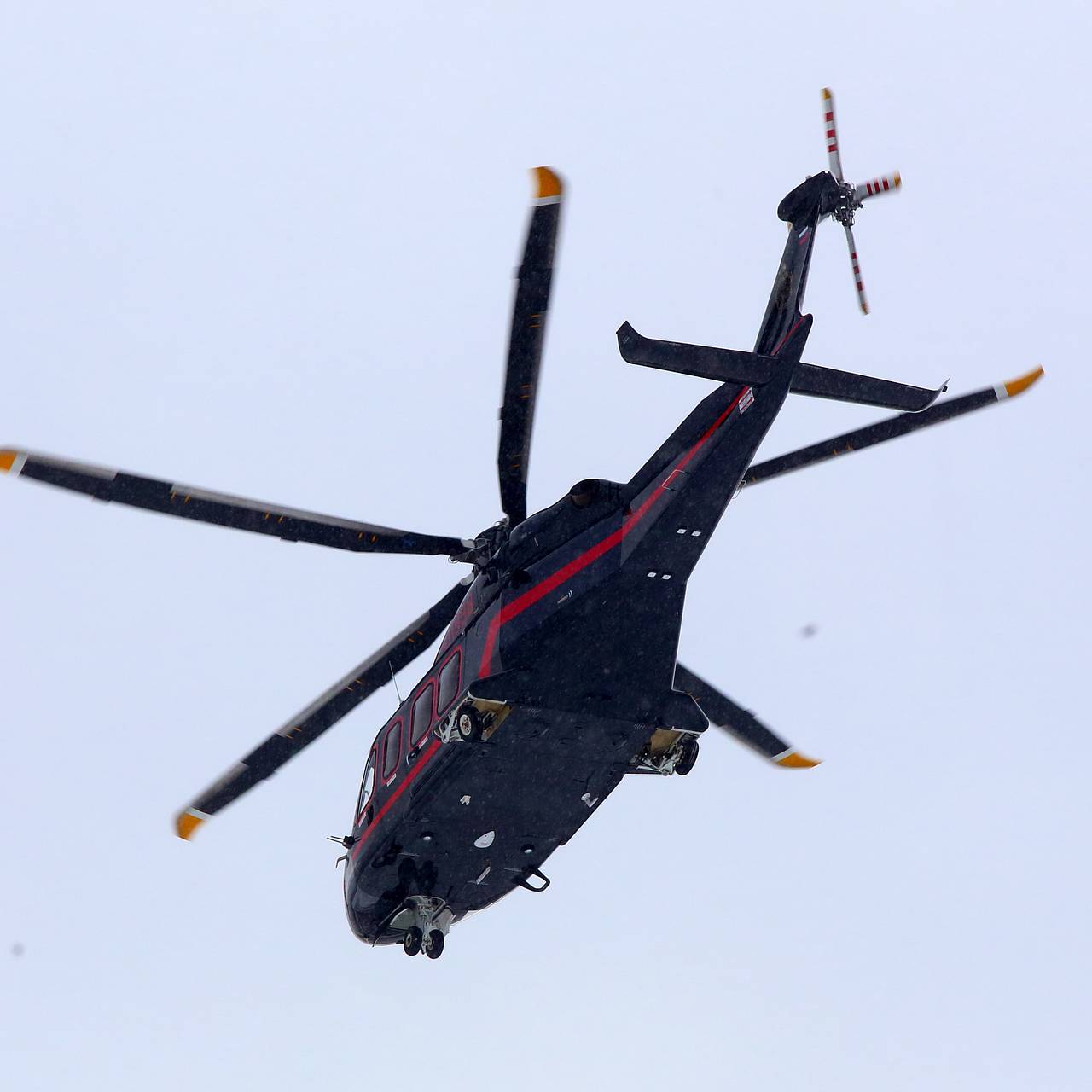 В российском регионе пропал вертолет с четырьмя людьми на борту