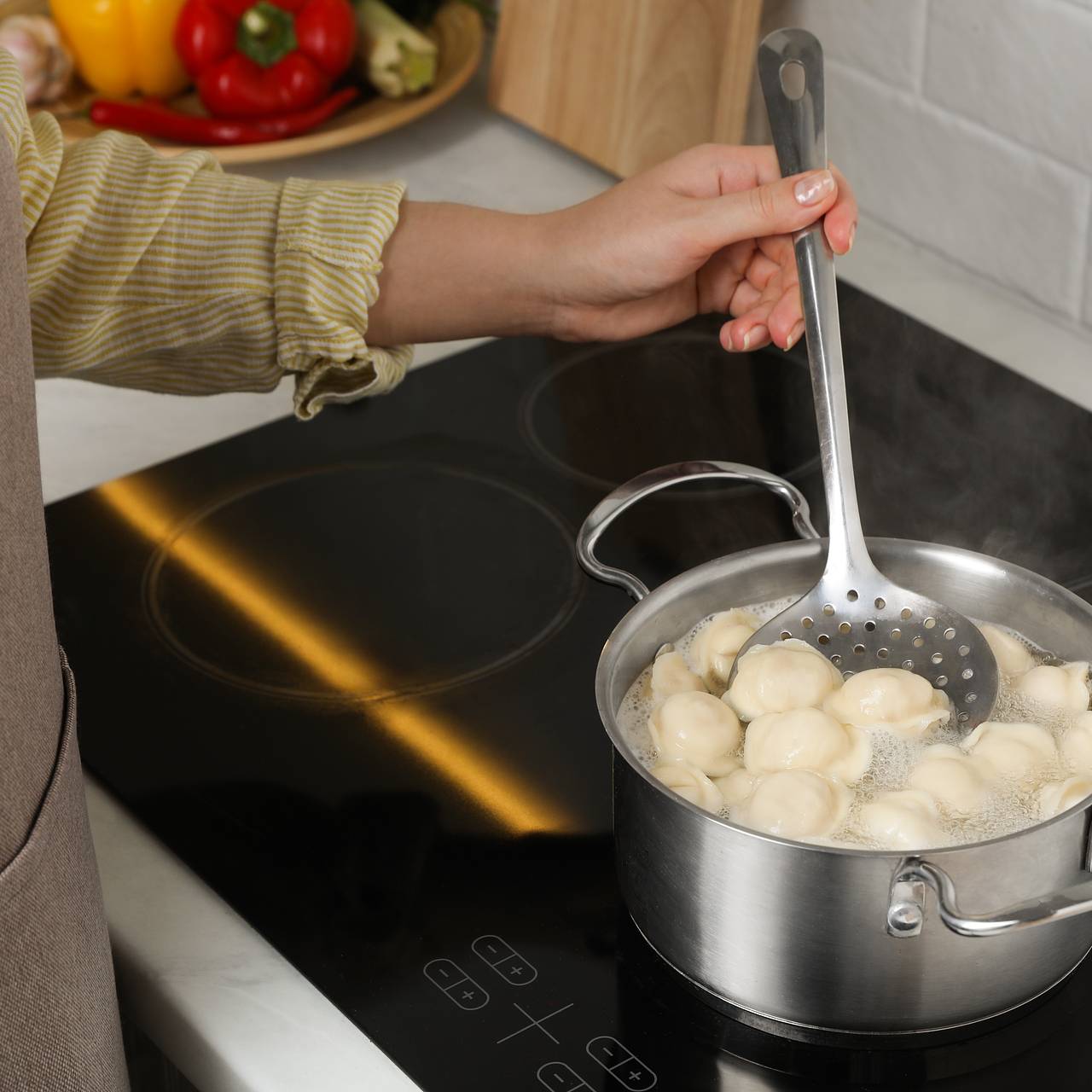 Россиянам назвали способ сделать пельмени полезнее