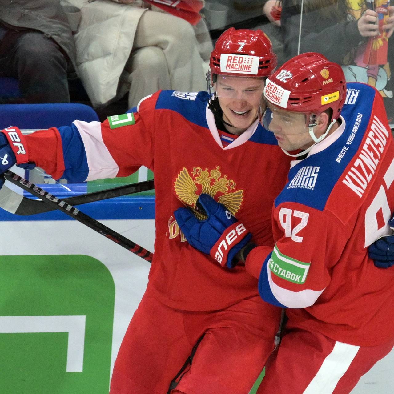 Назван срок решения вопроса по возвращению на турниры российских хоккеистов