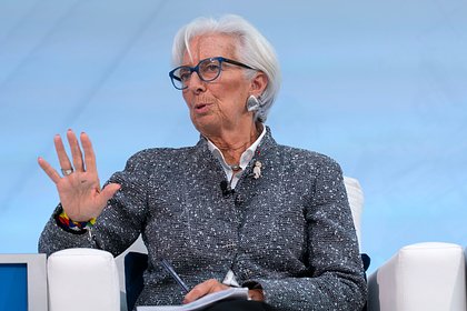 Лагард покинула зал во время речи министра США в Давосе