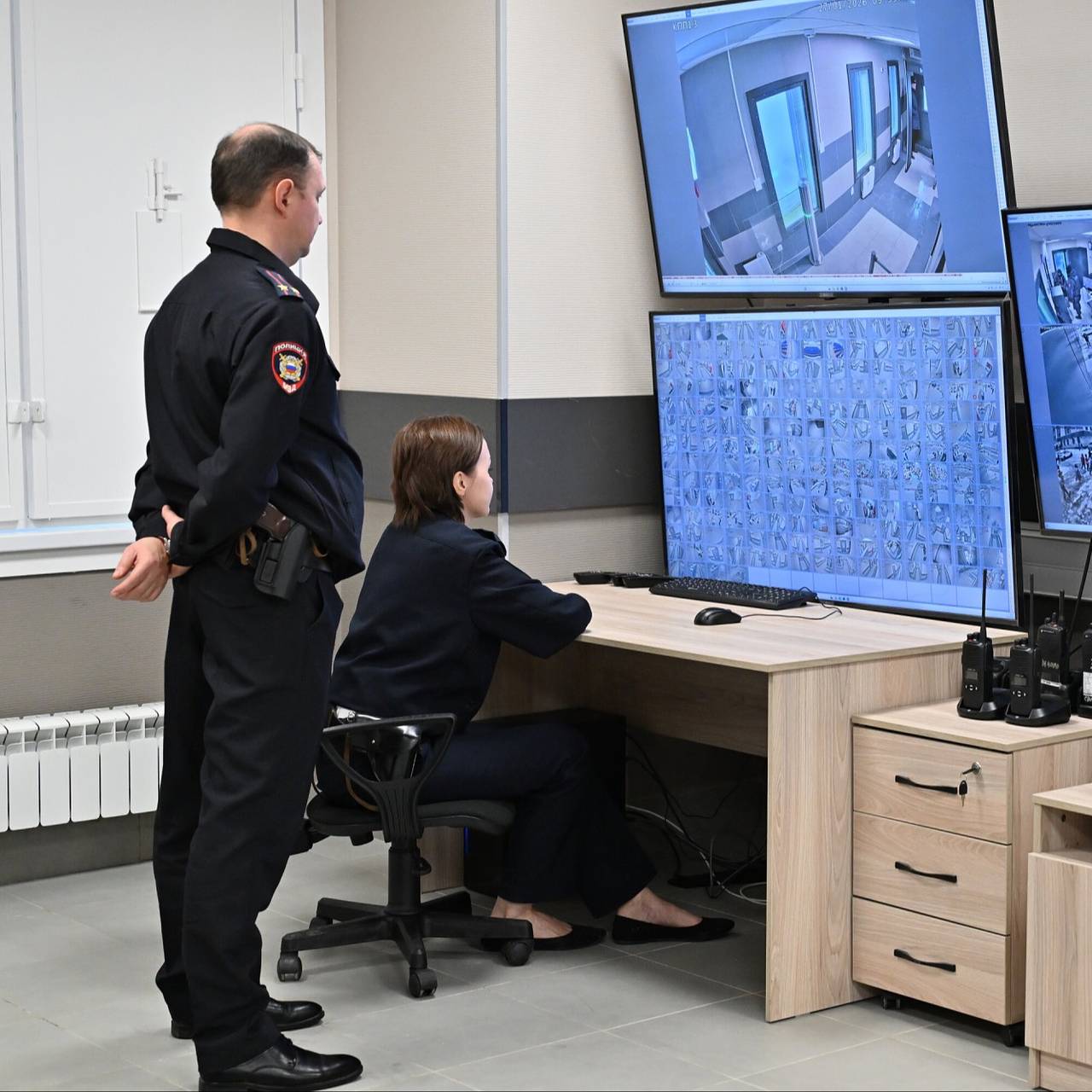 Силовикам захотели дважды в год повышать зарплату