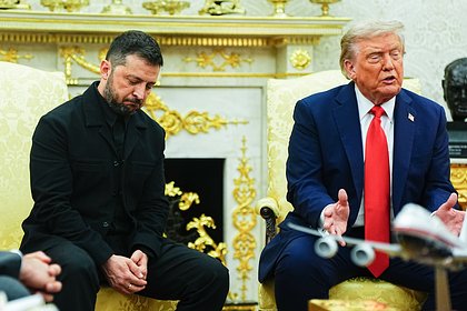 Названы два выступающих против помощи Зеленскому советника Трампа
