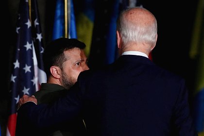 Зеленский рассказал о первой просьбе Байдена после начала СВО