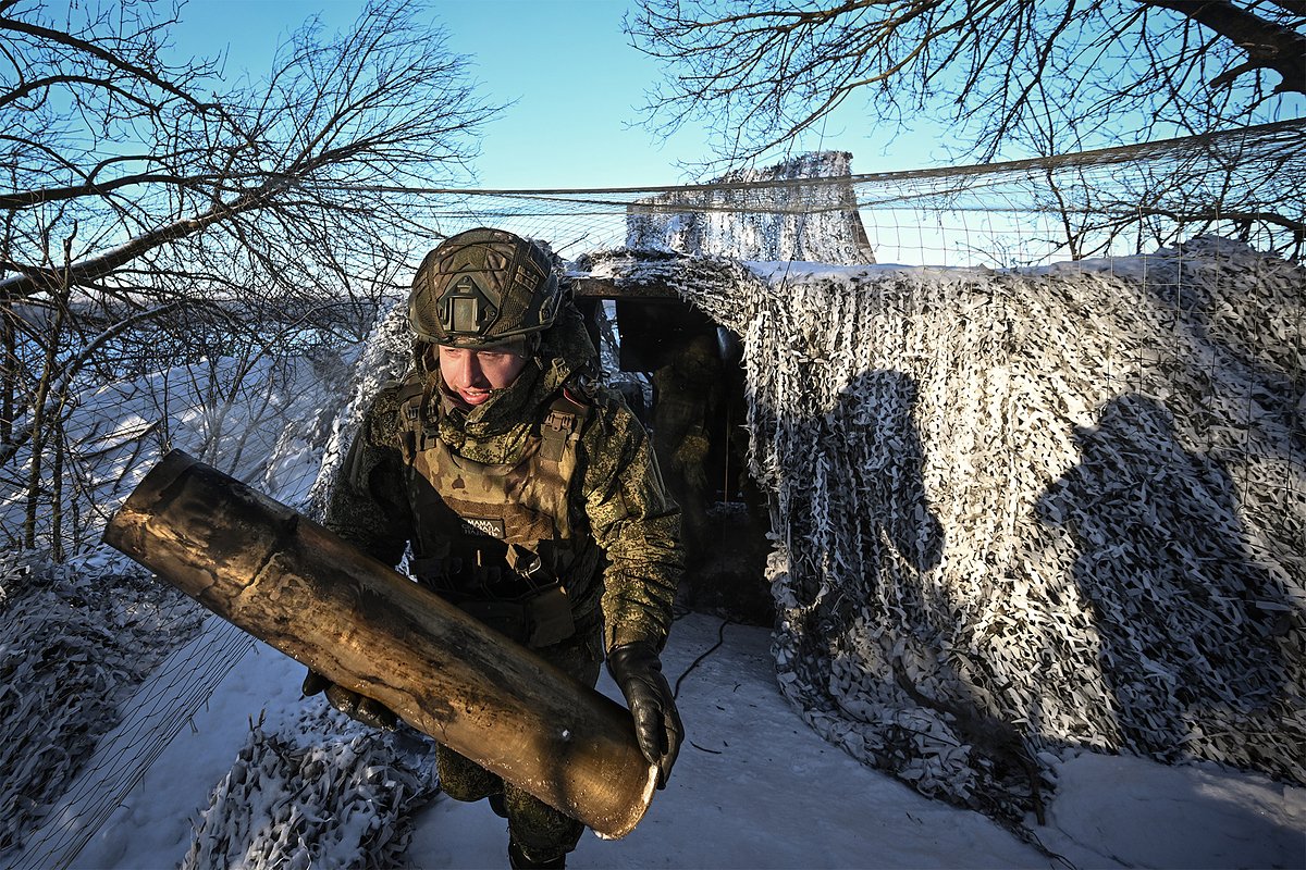 Боевая работа расчета пушки М-46 сводной артиллерийской группы 