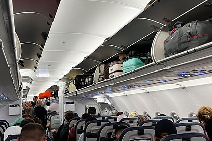 Россияне провели около 13 часов в самолете из-за транспортного коллапса в Сочи