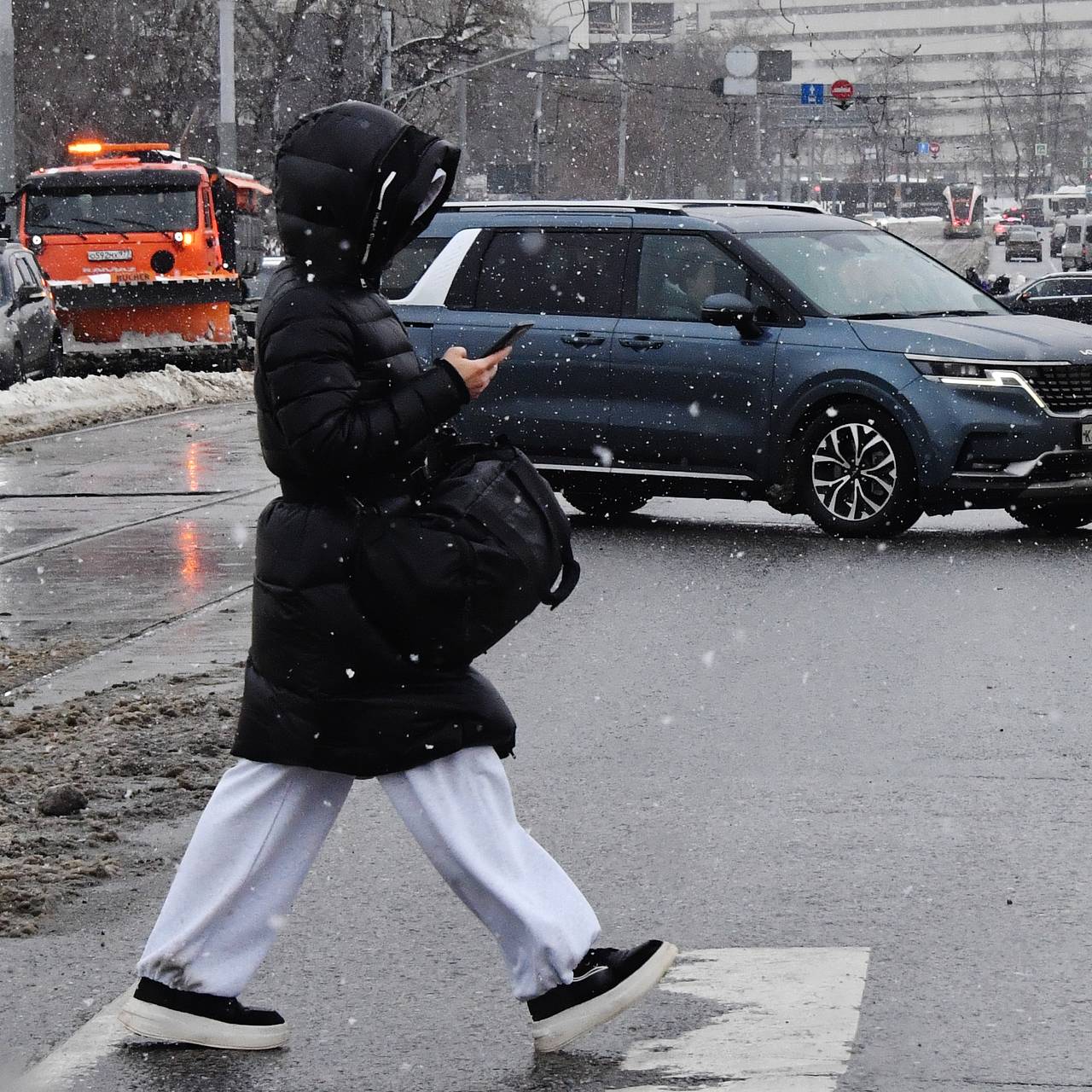 Москвичей предупредили о снеге и дожде