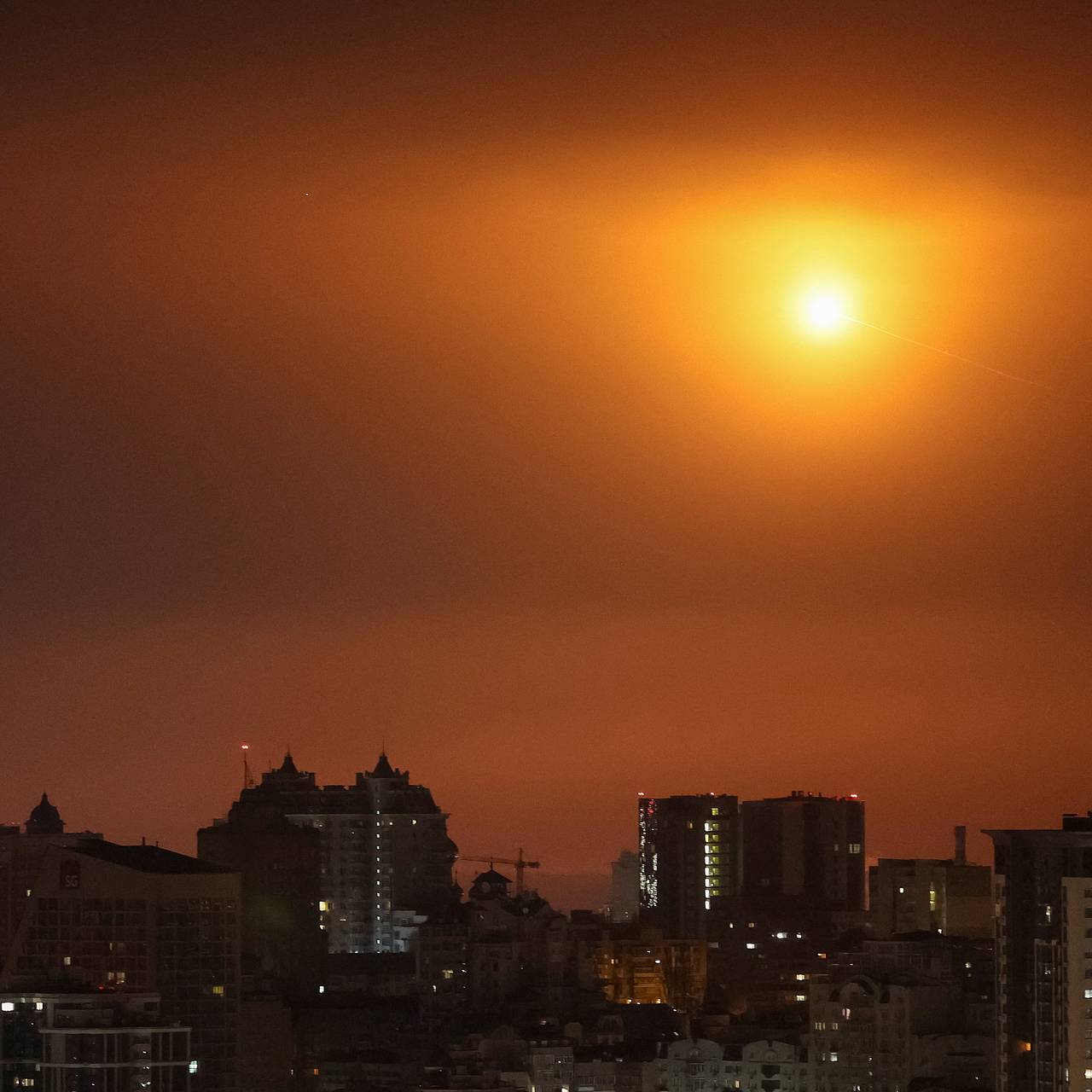 В небе над Украиной заметили дальнобойные дроны