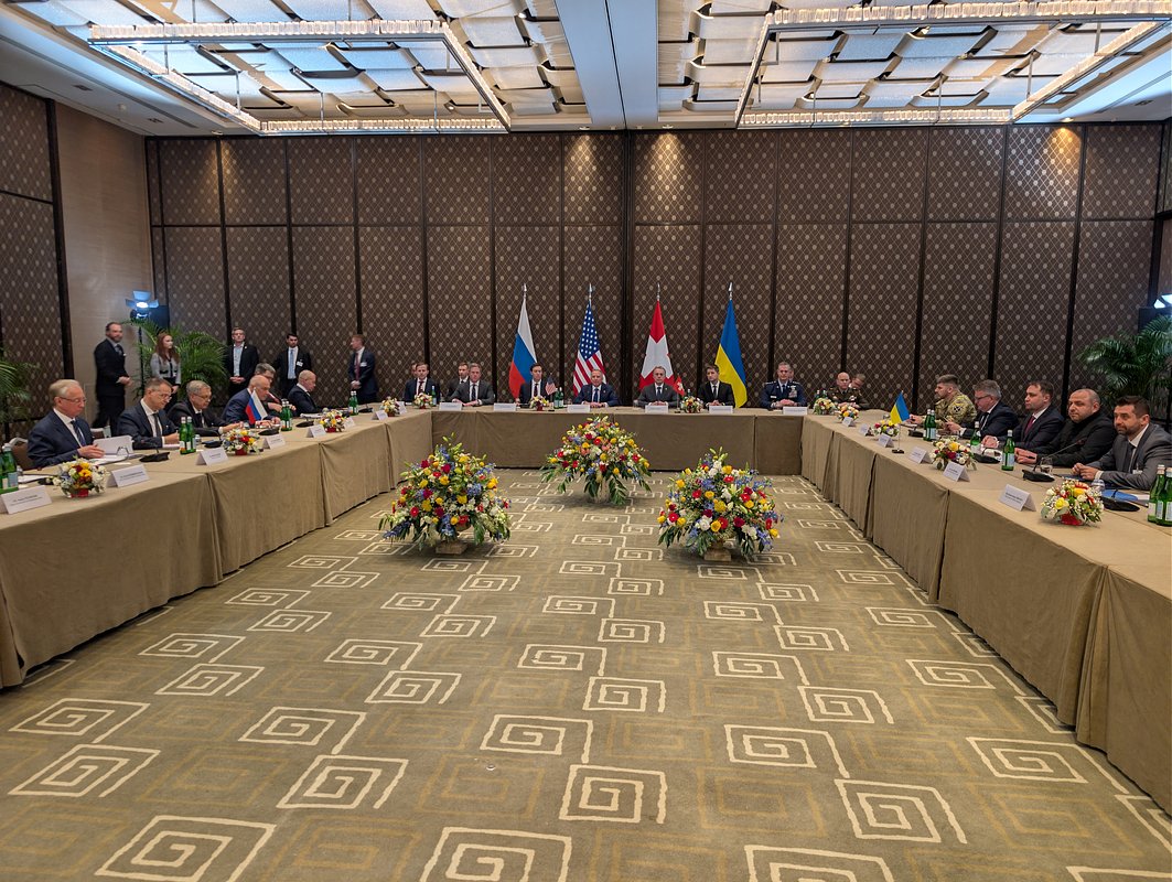 Delegations from Ukraine, Russia and the United States wait for the start of a meeting on the first day of the third round of trilateral talks, amid Russia's attack on Ukraine, in Geneva, Switzerland, February 17, 2026. 