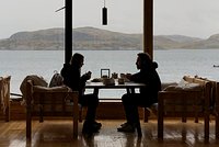 Новые требования к такси, правила брони отелей и штрафы для дачников. Что изменится в России с 1 марта? 