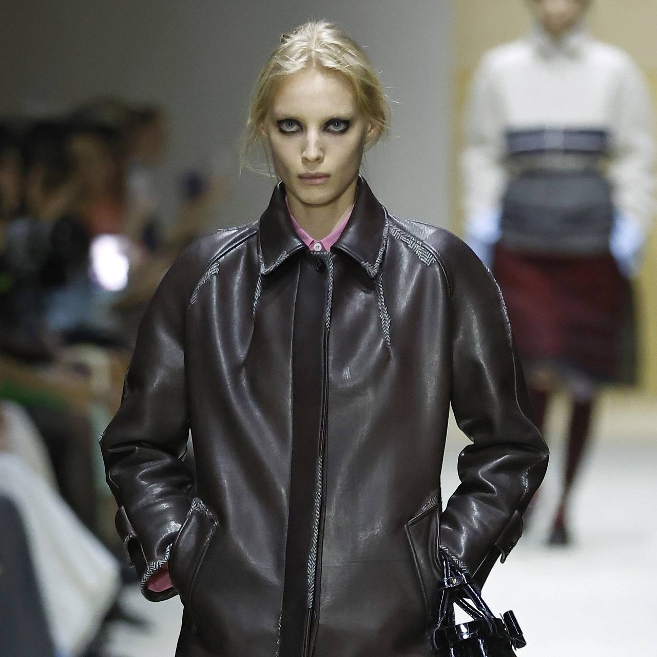 Российская модель прошлась по подиуму на показе Prada