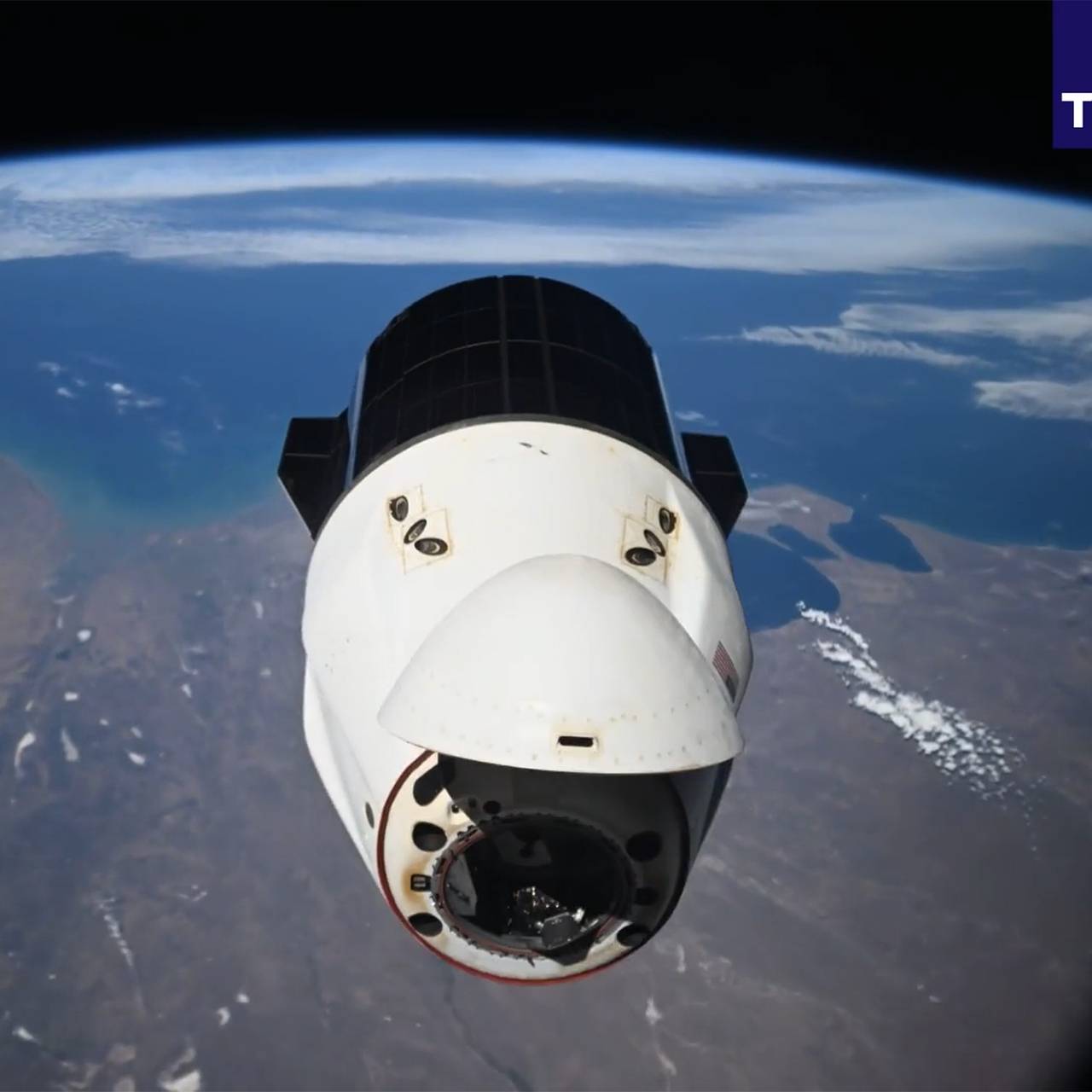 Отстыковку Dragon от МКС засняли на видео