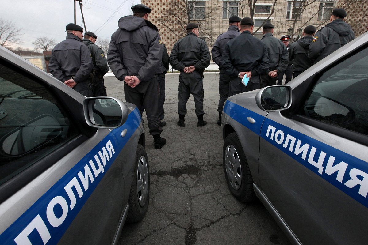 Сотрудники полка ППС во Владивостоке