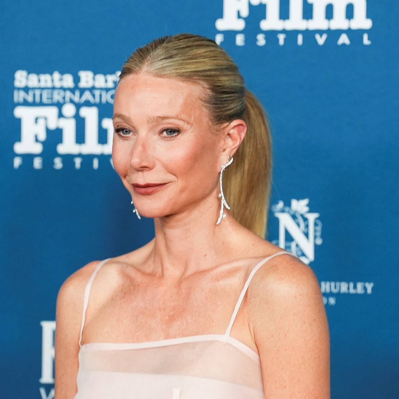 Гвинет Пэлтроу начала продавать игральные кости для секса за 60 тысяч рублей