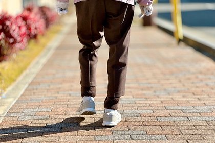 Назван способ улучшить сон с помощью прогулки