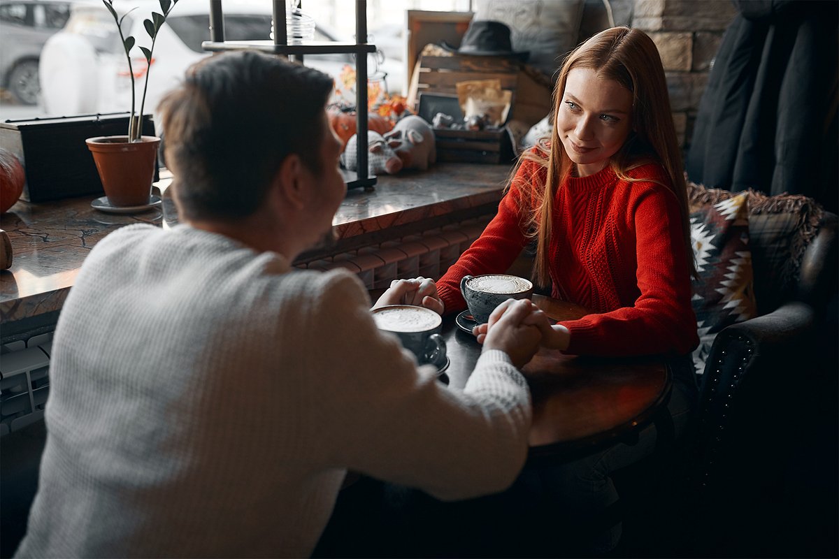 Любые серьезные отношения начинаются с признания в любви — это один из самых волнительных и запоминающихся моментов в жизни каждого человека.