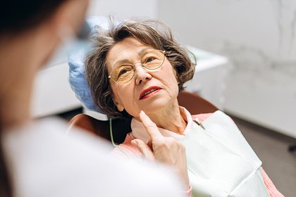 Россиян предупредили о связи кариеса с болезнью Паркинсона